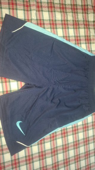 Conjunto corto Nike azul y verde azulado
