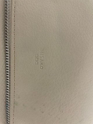 Bolso color crema
