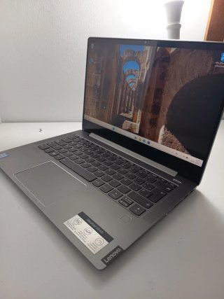 Ordenador portátil LENOVO I7