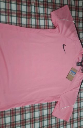 Camiseta Nike Dri-Fit Rosa