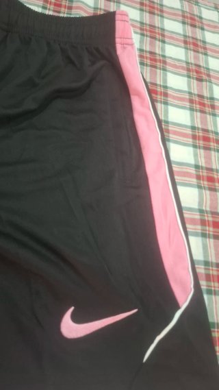 Camiseta Nike Dri-Fit Rosa