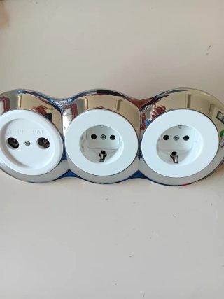 Enchufes schuko Simón 88 - Cromado blanco