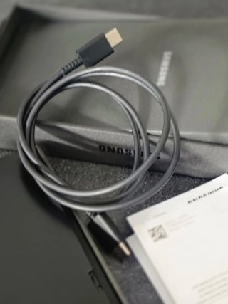 Samsung Galaxy Z Flip 7