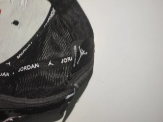 Gorra Jordan Negra Bordado Rojo