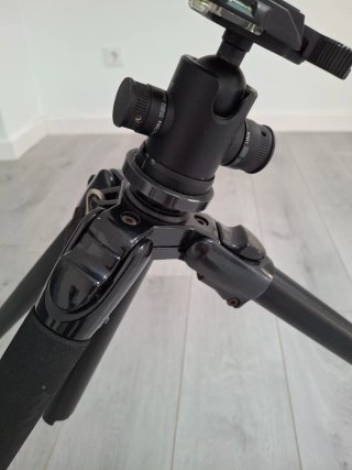 Trípode Giottos + Cabezal Esférico Giottos