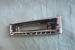 Frente Autorradio Clatronic MP3 CD