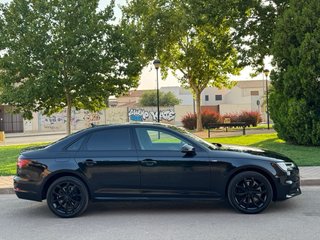 Audi A4 2.0 TDI 150 cv S line