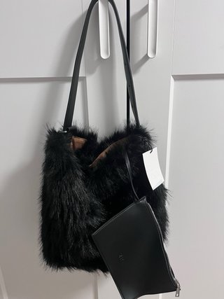 Bolso negro Zara