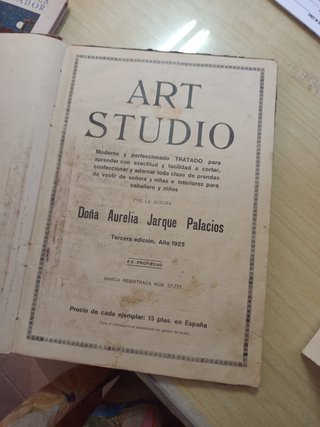 Libro Art Studio 1925 - Costura Señoras