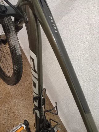 Bicicleta Giant talon 2 29" 2025 Como nueva