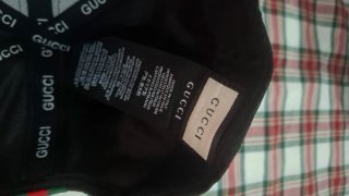 Gorra GG Negra con Rayas Verdes y Rojas