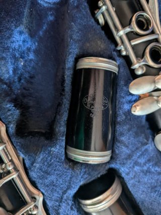 Clarinete Buffet E-11