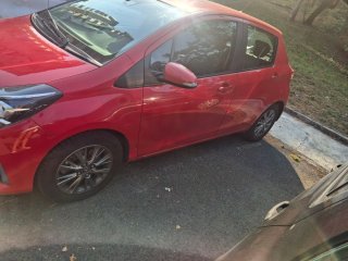 Toyota Yaris 1.5 active 111cv