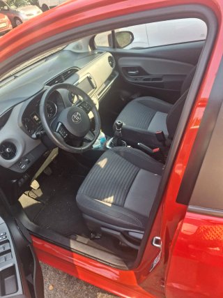Toyota Yaris 1.5 active 111cv