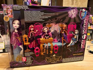 Monster High Spectra Vondergeist Caja