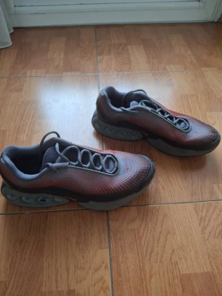 Zapatillas Nike Air Max Negras y Rojas
