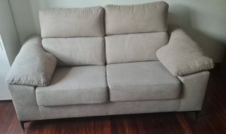 Sofá de 2 plazas beige