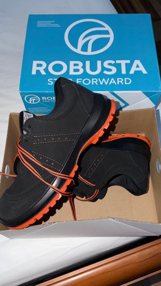 Zapatos de seguridad ROBUSTA negros y naranjas