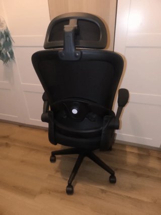 Silla de oficina ergonómica negra