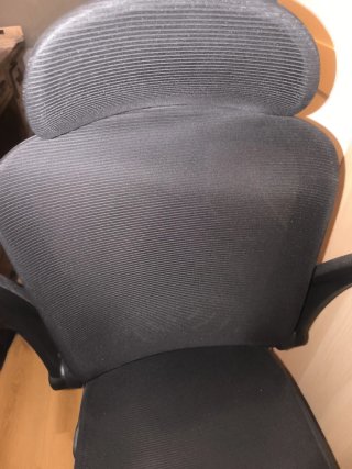 Silla de oficina ergonómica negra