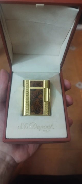 Encendedor S.T. Dupont Soubreny Oro y Rojo