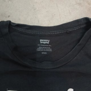 Vintage Levi's Black Logo T-Shirt Size M