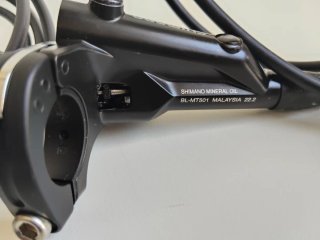 CONJUNTO FRENOS SHIMANO MT520