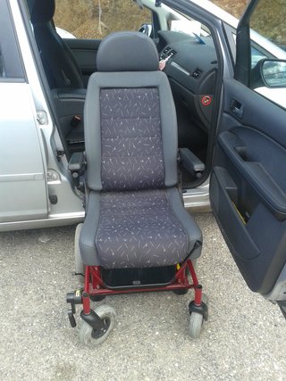 Silla de ruedas Turny Carony para coche