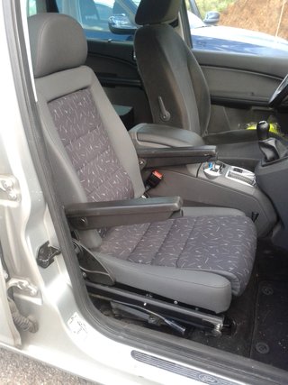 Silla de ruedas Turny Carony para coche