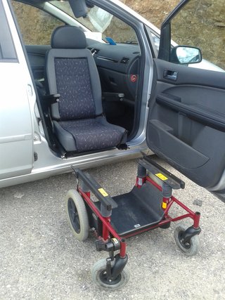 Silla de ruedas Turny Carony para coche