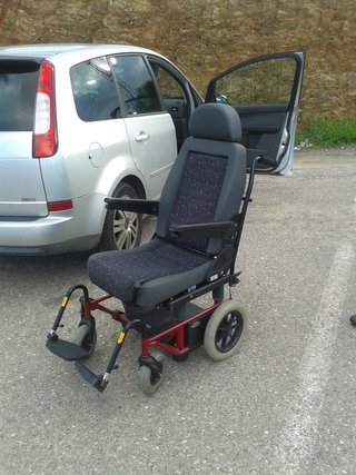 Silla de ruedas Turny Carony para coche