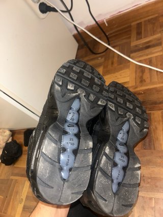 Nike Air Max 95 Negras