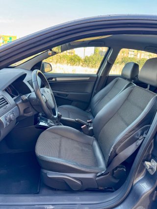 Opel Astra 2010