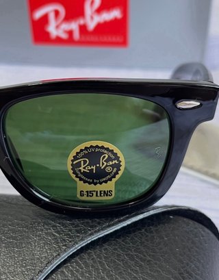 Gafas de sol Ray-Ban Wayfarer Negras Verdes