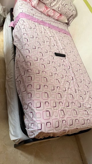 Cama doble con conchones