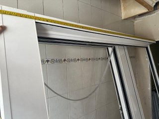 Se venden dos puertas balconeras de aluminio