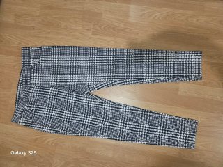 Pantalón pitillo Zara sin etiqueta hombre