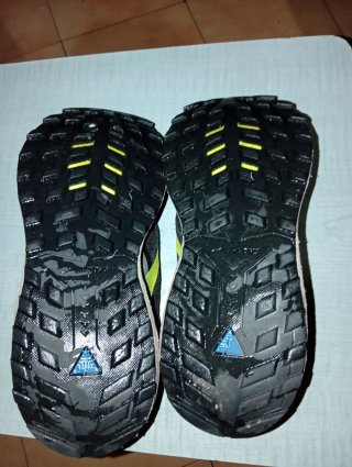 Brooks Cascadia 15 zapatillas trail running