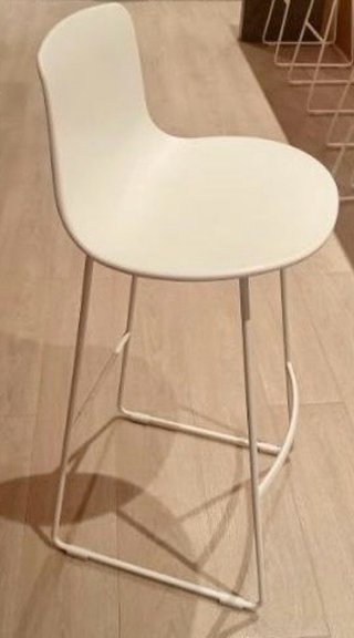 4 Taburetes Enea Lottus por 200€