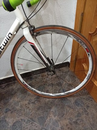 Bicicleta de carretera BTWIN