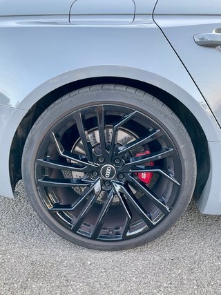 Audi A4 RS4 Avant TFSI 331kW quattro tiptronic