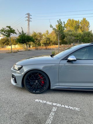 Audi A4 RS4 Avant TFSI 331kW quattro tiptronic