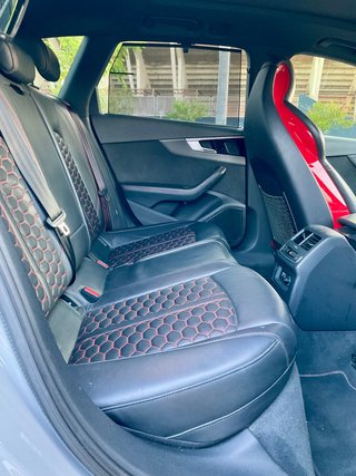 Audi A4 RS4 Avant TFSI 331kW quattro tiptronic