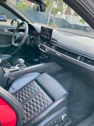 Audi A4 RS4 Avant TFSI 331kW quattro tiptronic