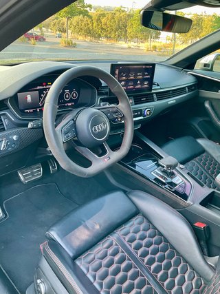 Audi A4 RS4 Avant TFSI 331kW quattro tiptronic