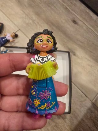 Figuras Disney Encanto, familia madrigal