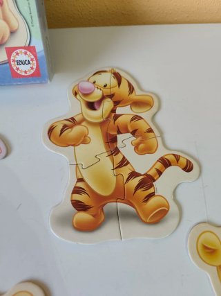 Puzzles Silueta Winnie The Pooh de Educa.