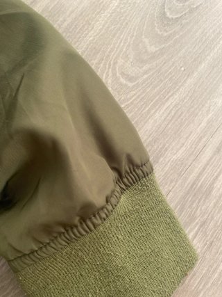Cazadora bomber verde