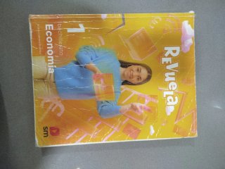 Libro texto 1 Bachillerato economía