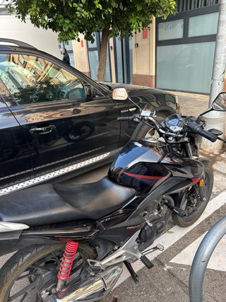 Honda CB125F Negra